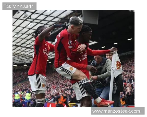 友谊赛精彩对决利物浦与曼联战成平局帽子戏法瞬间引发全场热烈反响