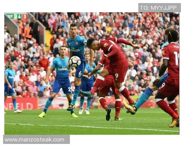 英超激战：热刺与利物浦1比1平局乌龙球成比赛转折点解析