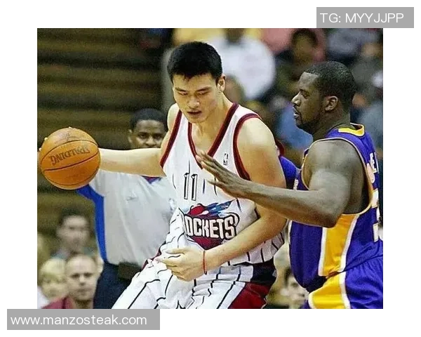 姚明如何在对抗中成功克制邓肯的战术与心理分析