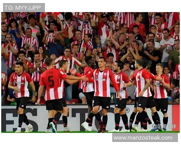 欧联杯精彩对决拜仁5-0大胜里昂神扑引发争议判罚全场沸腾