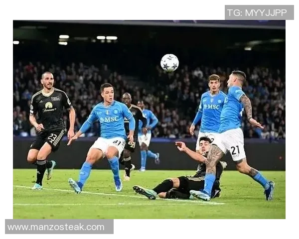 欧联杯精彩对决切尔西与那不勒斯战成平局引发全场热烈反响