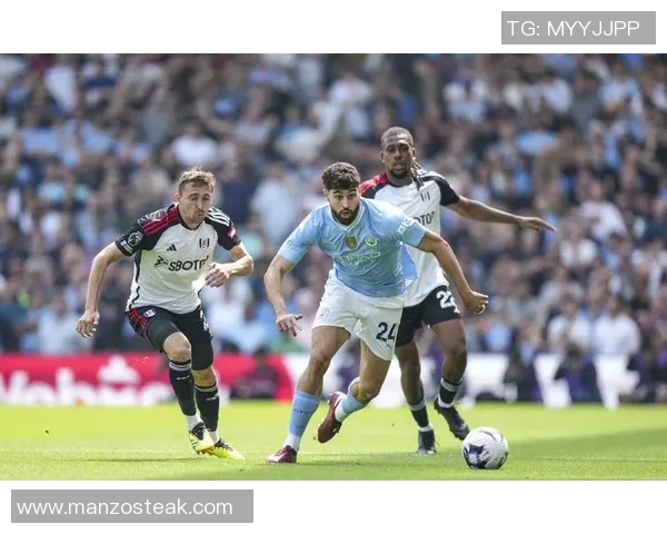 中超精彩对决曼城6比2大胜那不勒斯帽子戏法点燃全场激情