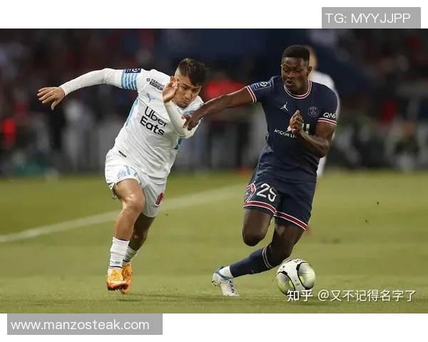 意甲激战波尔图逆转巴黎圣日耳曼乌龙球成关键瞬间引发全场沸腾 意甲激战波尔图逆转巴黎圣日耳曼乌龙球成关键瞬间引发全场沸腾