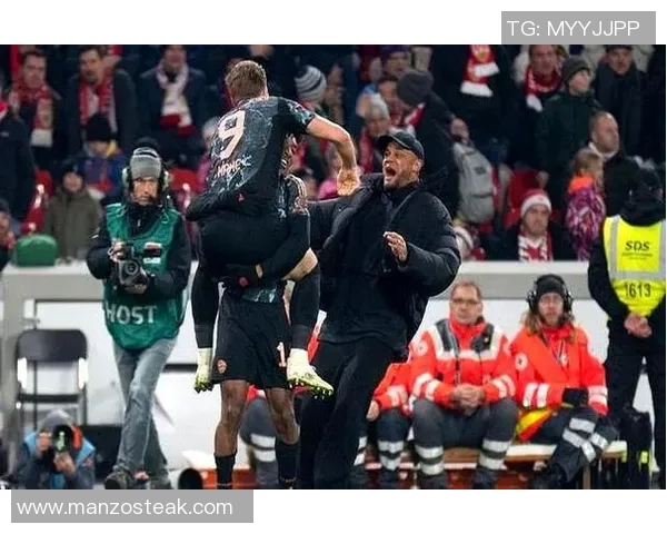 世界杯焦点战利物浦与拜仁激战成平补时进球引发全场狂欢 世界杯焦点战利物浦与拜仁激战成平补时进球引发全场狂欢