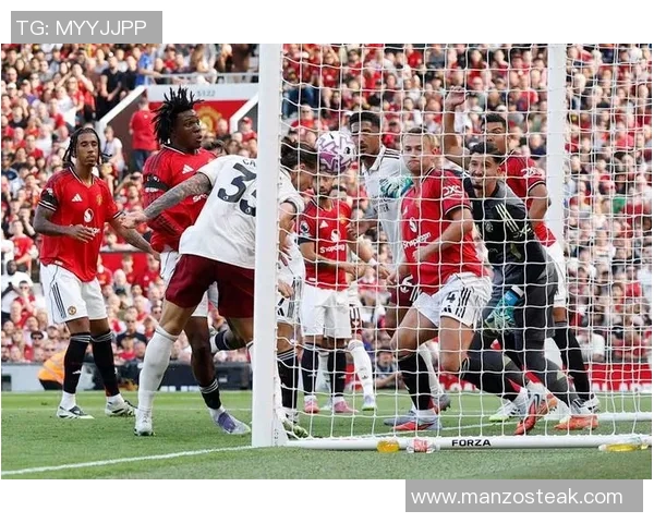 足总杯激战曼联与阿森纳平局点球大战精彩瞬间引发全场热烈反响