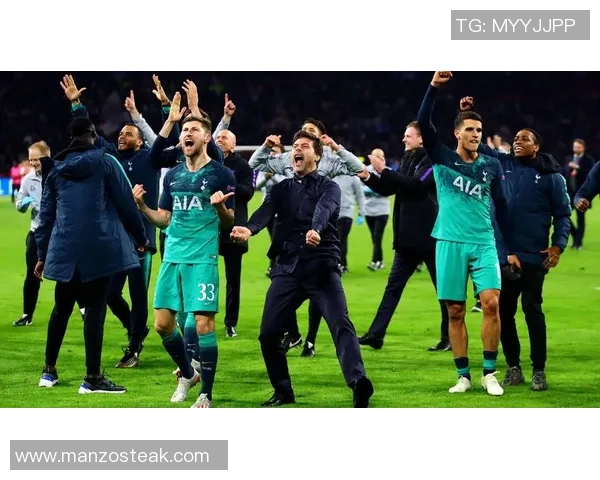 国米逆转曼联3-2晋级世界杯决赛补时绝杀点燃全场激情