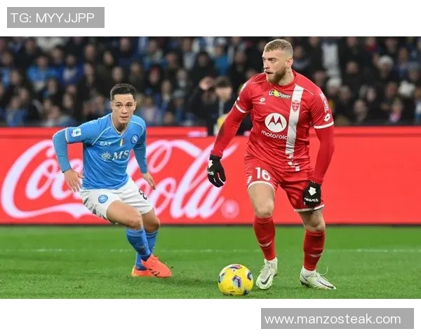 友谊赛冷门：里昂与那不勒斯战成平局引发全场热议