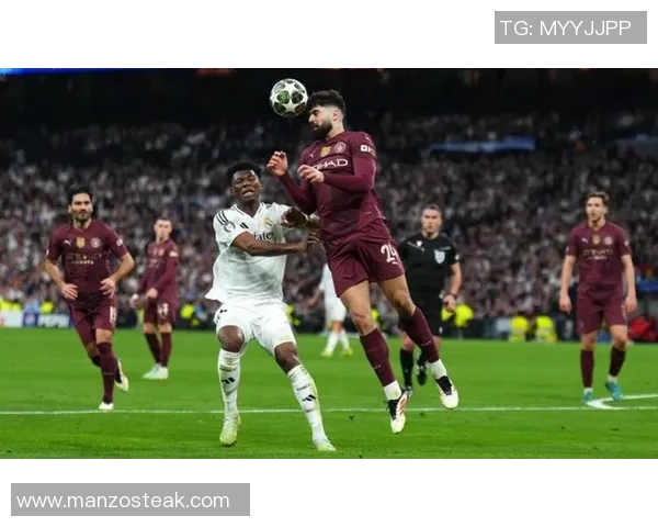 欧冠大战：那不勒斯狂胜皇马五球帽子戏法引发转会热议