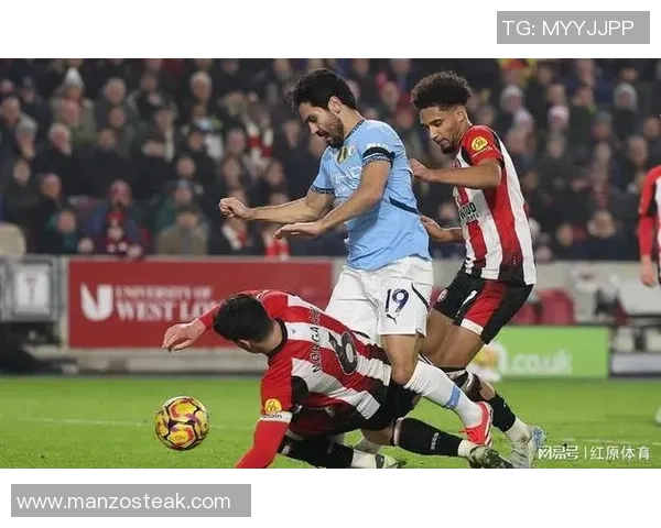 意甲赛场冷门再现巴黎圣日耳曼与曼城激战成和引发热议